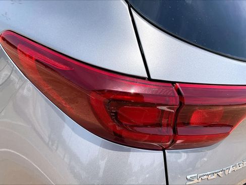 Certified 2022 Kia Sportage LX FWD image 29