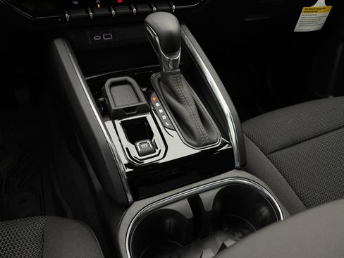 New 2026 GMC Canyon Elevation w/ Convenience Package RWD image 25