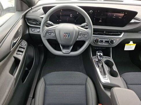 New 2026 Buick Envista Preferred image 7