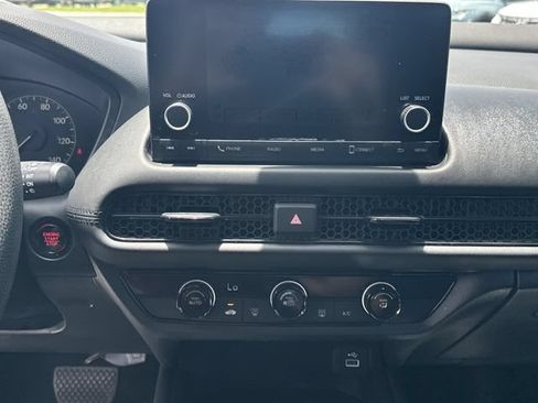 Used 2024 Honda HR-V LX image 17