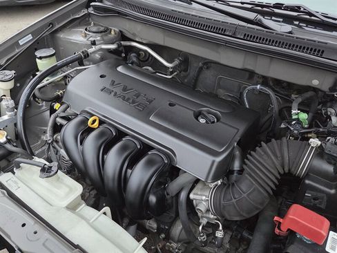 Used 2005 Toyota Corolla CE image 27