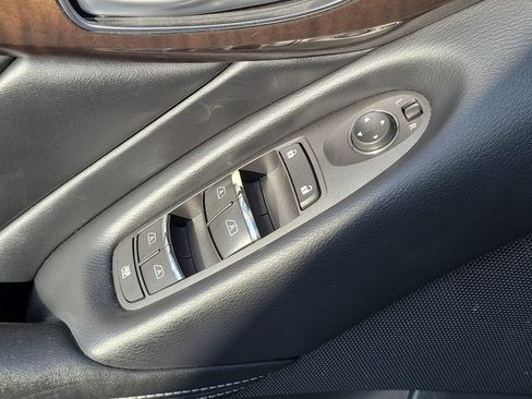 Used 2018 INFINITI Q50 Luxe AWD/4WD image 30