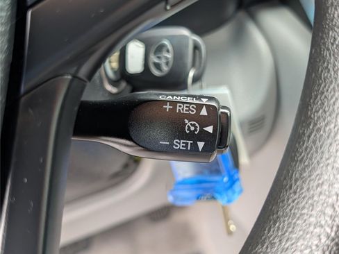 Used 2017 Toyota Camry LE FWD image 23