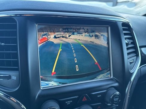 Used 2017 Jeep Grand Cherokee Limited 75th Anniversary image 15