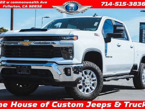 Used 2024 Chevrolet Silverado 2500 LT image 1