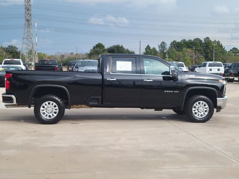 Used 2022 Chevrolet Silverado 2500 LTZ w/ LTZ Convenience Package image 3