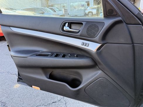 Used 2011 INFINITI G37 x w/ Premium Pkg image 25