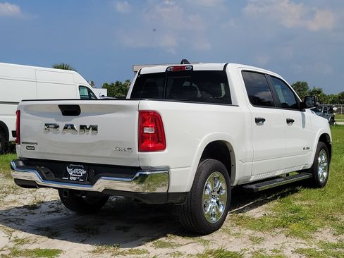 Used 2025 RAM 1500 Big Horn AWD/4WD image 4