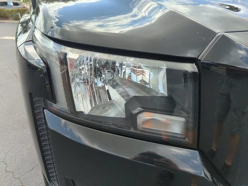 Certified 2023 Nissan Frontier SV w/ Technology Package RWD image 17