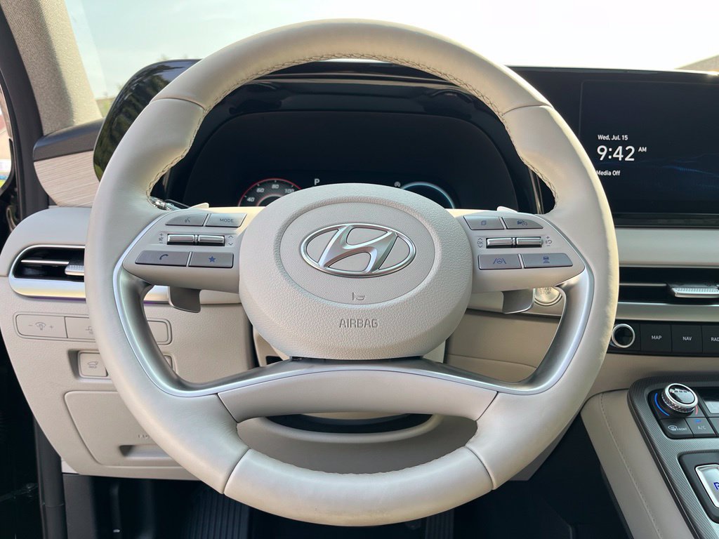 Used 2024 Hyundai Palisade Limited AWD/4WD image 37