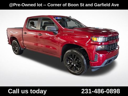 Used 2020 Chevrolet Silverado 1500 Custom w/ Custom Value Package AWD/4WD image 7