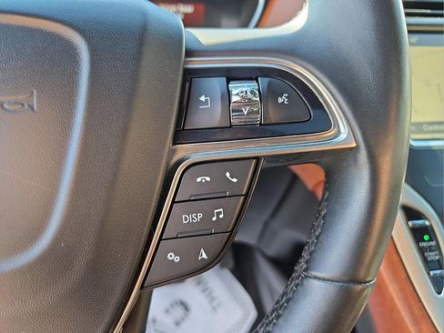 Used 2019 Lincoln Nautilus Black Label AWD/4WD image 23