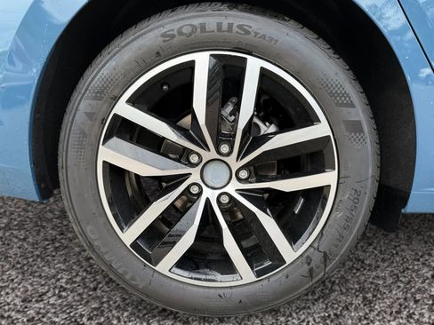 New 2025 Volkswagen Jetta SE image 14