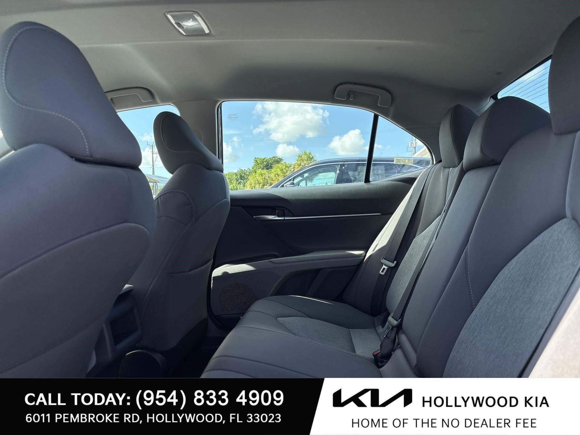Used 2022 Toyota Camry LE FWD image 22