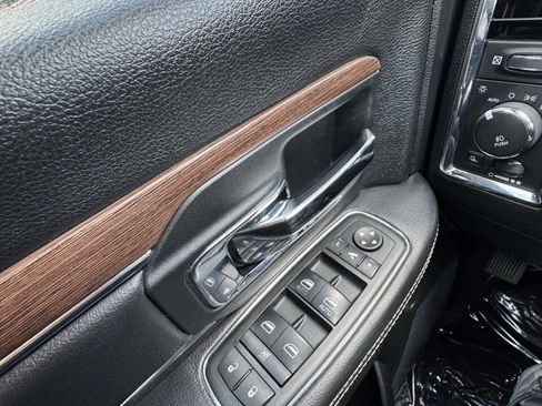 Used 2014 RAM 1500 Laramie w/ Convenience Group image 23