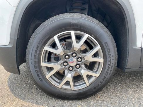 Certified 2023 GMC Acadia SLE w/ LPO, Floor Liner Package FWD image 22