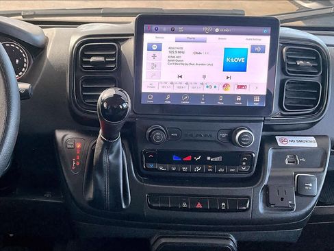 Used 2024 RAM ProMaster 2500 w/ Premium Convenience Group image 7