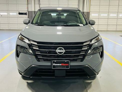 New 2026 Nissan Rogue SV FWD image 10