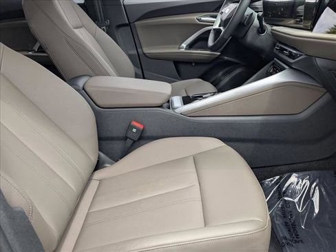 Certified 2025 Audi Q5 Premium w/ Convenience Package AWD/4WD image 19