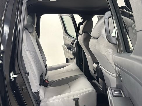 Certified 2025 Toyota Tacoma SR5 image 17