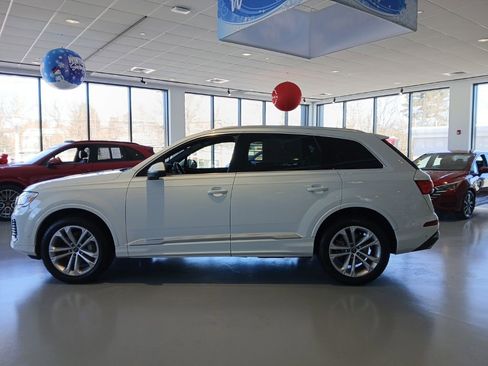 Used 2025 Audi Q7 3.0T Premium Plus AWD/4WD image 2