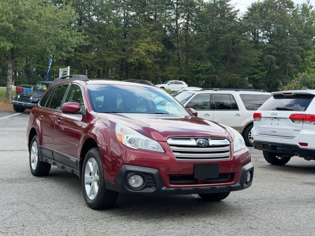 Used 2014 Subaru Outback 2.5i Premium w/ Moonroof Package AWD/4WD image 3