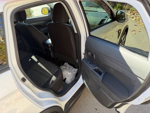 New 2025 Mitsubishi Outlander Sport ES image 13