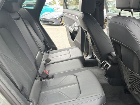 Used 2025 Audi Q3 2.0T Premium w/ Convenience Package AWD/4WD image 15