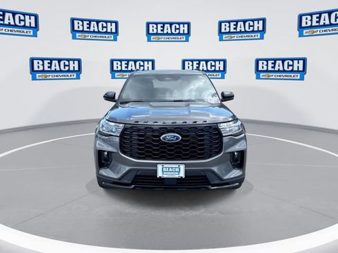 Used 2025 Ford Explorer ST-Line w/ Premium Package AWD/4WD image 4