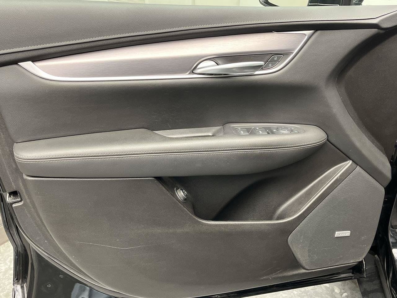 Certified 2023 Cadillac XT5 Luxury AWD/4WD image 7