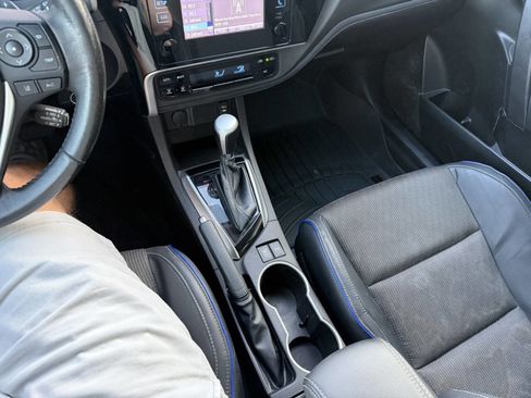 Used 2018 Toyota Corolla SE image 28