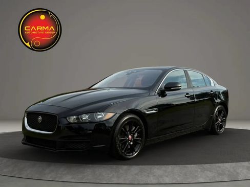 Used 2018 Jaguar XE Premium RWD image 1