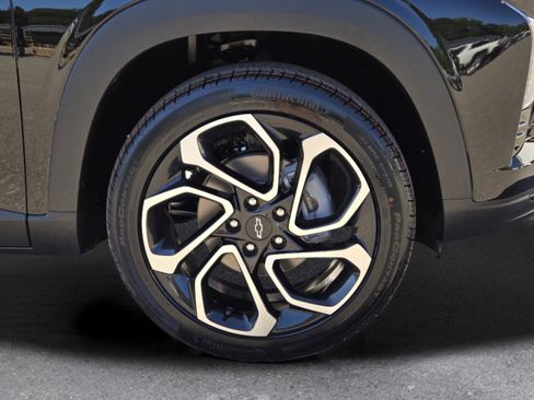 New 2026 Chevrolet Trax RS w/ Driver Confidence Package FWD image 4