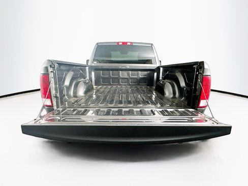 Used 2017 RAM 1500 Express image 23