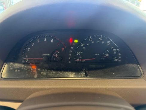 Used 2004 Toyota Camry LE FWD image 8