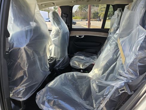 New 2026 Volvo XC90 B6 Plus w/ Protection Package Premier image 10