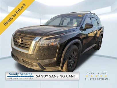 Used 2023 Nissan Pathfinder SV