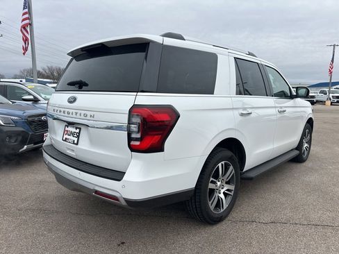 Used 2024 Ford Expedition Limited image 10
