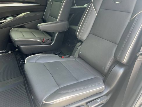Certified 2026 Cadillac Escalade Sport w/ LPO, ONYX Package AWD/4WD image 17