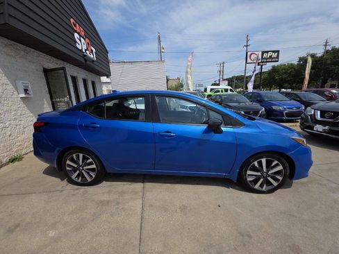 Used 2021 Nissan Versa SR image 8