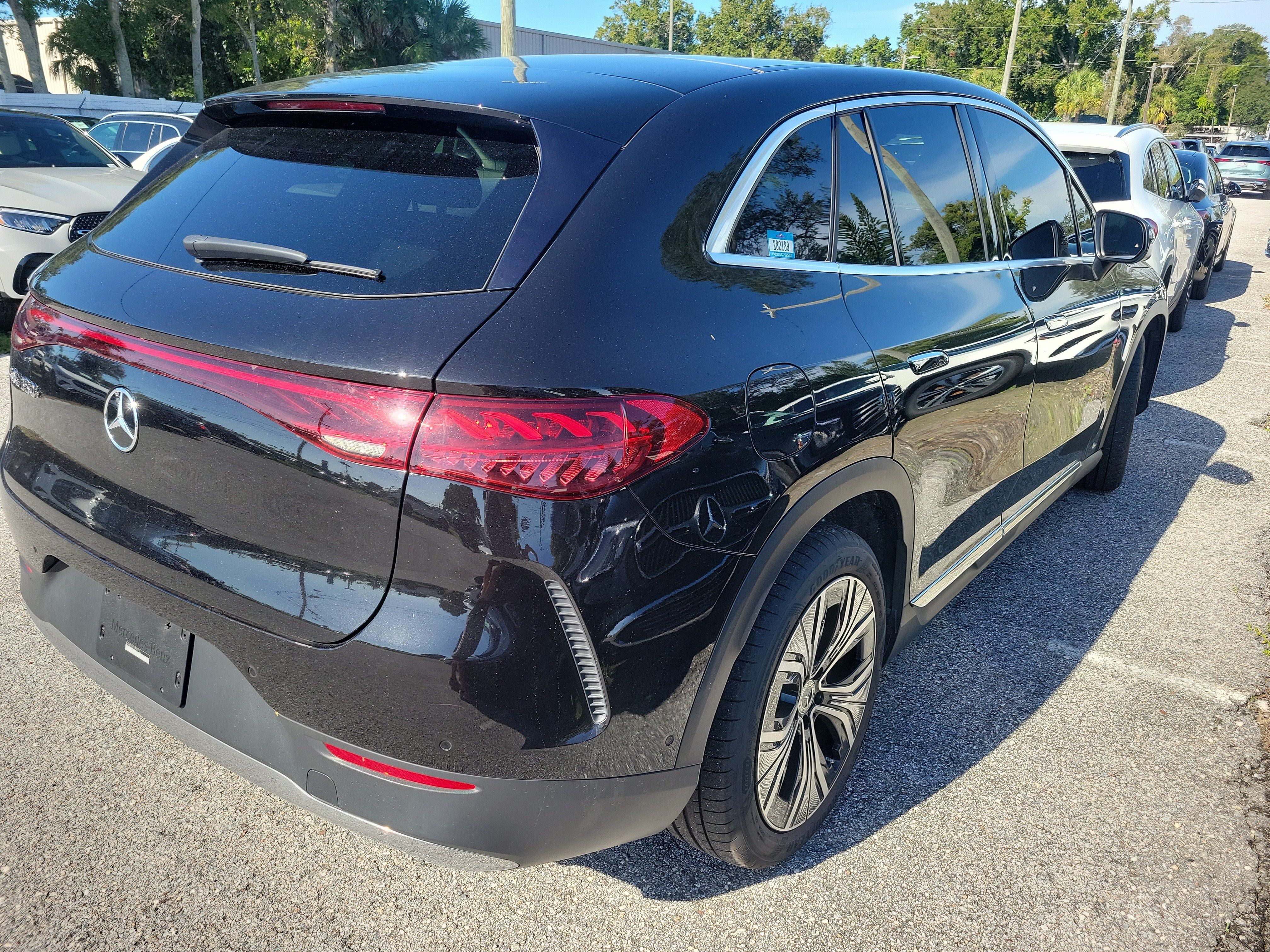 Used 2024 Mercedes-Benz EQE 350+ SUV image 3