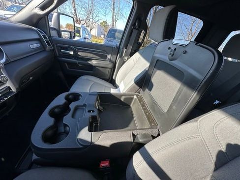 Used 2024 RAM 2500 Big Horn w/ Bed Utility Group image 27