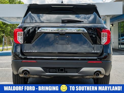 Used 2023 Ford Explorer Limited w/ Limited Technology Package AWD/4WD image 5