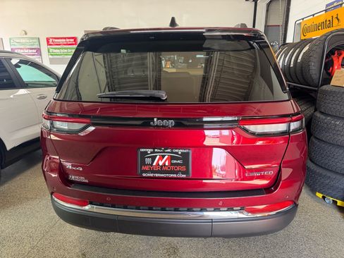 Used 2022 Jeep Grand Cherokee Limited AWD/4WD image 6