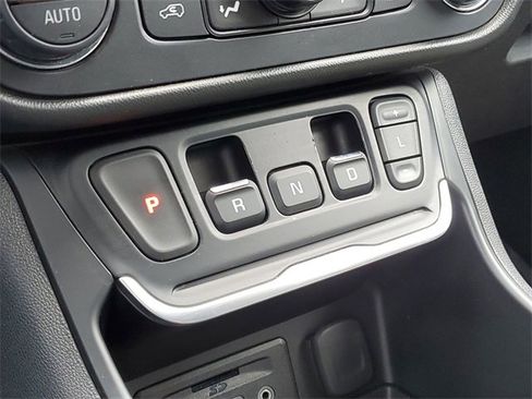 Used 2020 GMC Terrain SLT w/ Preferred Package image 15