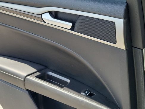 Certified 2020 Ford Fusion SEL FWD image 18