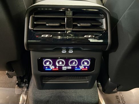 New 2026 BMW 550e xDrive w/ Executive Package image 20