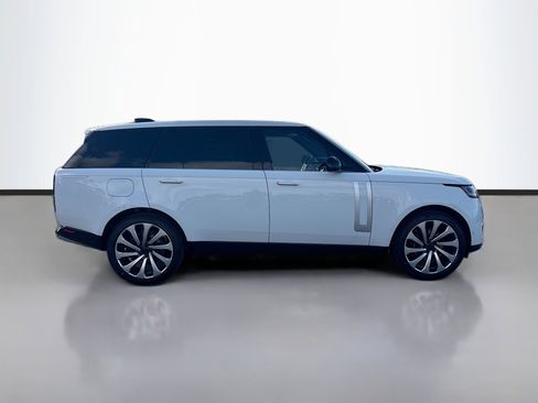 New 2026 Land Rover Range Rover Long Wheelbase Autobiography image 6