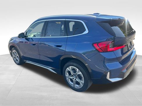 Used 2023 BMW X1 xDrive28i w/ Convenience Package AWD/4WD image 3