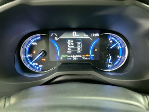 Used 2019 Toyota RAV4 Limited image 13